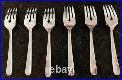 Rogers Celebrity Wild Rose Pattern 1939 Silverplate Service for 6 with 40 Pieces