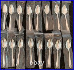 Rogers Imperial Pattern 1939 Silverplate Complete Service for 8 with 58 Pieces
