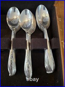 Rogers International Silver Springtime Silverplate 87 Piece Set