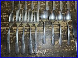 Rogers Oneida Silver Plated Flatware Set XTRA Simeon & George Rogers Oneida Silver Plated Flatware Set XTRA Simeon & George