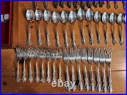 Rogers bros reinforced silverware 50 piece set with box