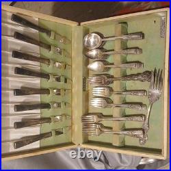 Rogers by Oneida Ltd. Silverplate Flatware Set Fork Knife Spoon with Case
