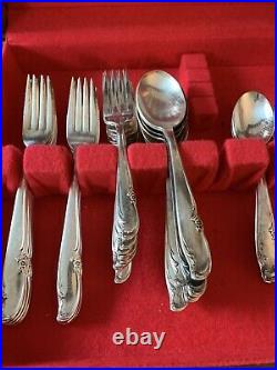 Set Rogers Mfg Co Allure Silver Plate Flatware with Storage Box
