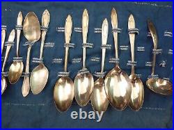 Silverware Set 1934 WM ROGERS ONEIDA LTD DEBUTANTE-GRANDEUR 60 Piece no monogram