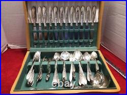 Simeon L & George H Rogers Company X Tra Oneida Huge Silver Plate Set 128 Pieces
