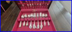 Simeon L & George H Rogers Company X Tra Oneida Huge Silver Plate Set 96-pieces