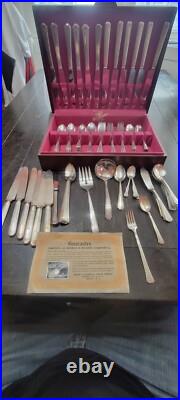 Simeon L & George H Rogers Company X Tra Oneida Huge Silver Plate Set 96-pieces