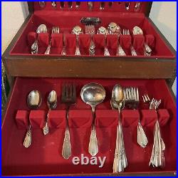 Simeon george rogers co oneida ltd Silverware Set 86 Piece With Box