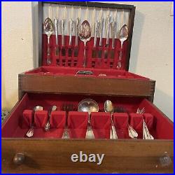 Simeon george rogers co oneida ltd Silverware Set 86 Piece With Box