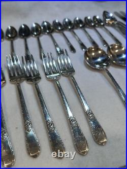 USA Massachusetts F. B. Rogers Silver plate Set Of Flatware 8-5PPS Plus Extras USA Massachusetts F. B. Rogers Silver plate Set Of Flatware 8-5PPS Plus Extras