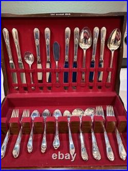 USA Massachusetts F. B. Rogers Silver plate Set Of Flatware 8-5PPS Plus Extras USA Massachusetts F. B. Rogers Silver plate Set Of Flatware 8-5PPS Plus Extras