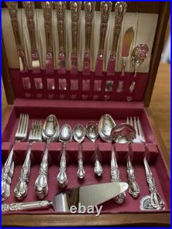 VERY NICE 51 Pc 1847 ROGER BROS SILVERPLATE SET