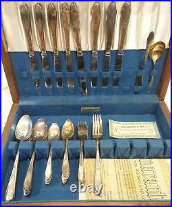 VINTAGE 1941 WM ROGERS & SON IS GARDENIA SILVERPLATE 8 place settings 53 pc