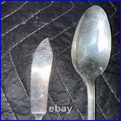 VINTAGE Silver Plate 54 PC 8 Place Settings WM ROGERS MFG IS Silver plate with box