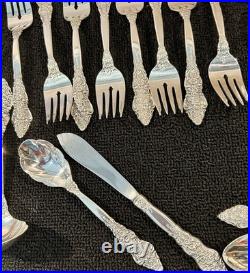 VTG 1847 Rogers Bros SILVER RENAISSANCE Silver Plated Flatware 48 Pieces VTG 1847 Rogers Bros SILVER RENAISSANCE Silver Plated Flatware 48 Pieces