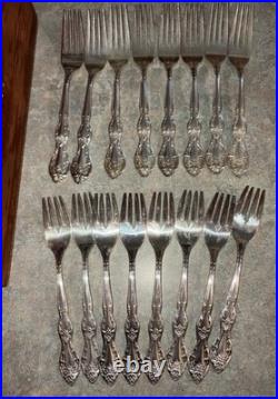 VTG 69pc GRAND ELEGANCE Wm Rogers MFG Co Flatware 1959 Silver Plate Bonus Pieces