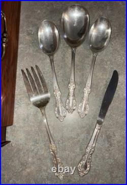 VTG 69pc GRAND ELEGANCE Wm Rogers MFG Co Flatware 1959 Silver Plate Bonus Pieces