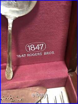 VTG Huge 107 Pcs 1847 IS Rogers Bros FIRST LOVE Silverware Set Plus Orig. Chest