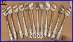 VTG! Rogers & Bros XII Sectional Picardy Silver Plate Flatware & Wood Box 57 Pc VTG! Rogers & Bros XII Sectional Picardy Silver Plate Flatware & Wood Box 57 Pc