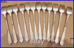 VTG! Rogers & Bros XII Sectional Picardy Silver Plate Flatware & Wood Box 57 Pc VTG! Rogers & Bros XII Sectional Picardy Silver Plate Flatware & Wood Box 57 Pc