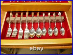 VTG WM ROGERS & SON 67 pc Silverplate Flatware set & Chest SPRING FLOWER PATTERN