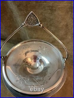 Victorian William Rogers Brothers silver plate fruit basket shamrock design Etch