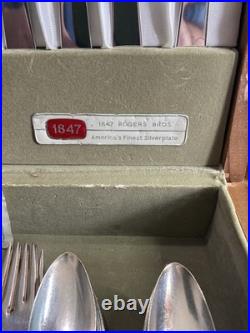 Vintage75pcs 1847 rogers brothers reflection silverplate with case+ center plate