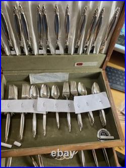 Vintage75pcs 1847 rogers brothers reflection silverplate with case+ center plate