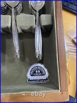 Vintage75pcs 1847 rogers brothers reflection silverplate with case+ center plate