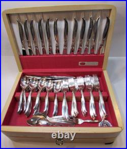 Vintage 129 Piece Set 1847 Rogers Brothers Silverplate Flair Silverware w Chest