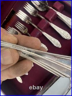 Vintage 1847 Rogers Bros Exquisite 1940, 51 Pieces, Serv/8 Knife, fork, spoons Z Vintage 1847 Rogers Bros Exquisite 1940, 51 Pieces, Serv/8 Knife, fork, spoons Z