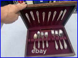 Vintage 1847 Rogers Bros Exquisite 1940, 51 Pieces, Serv/8 Knife, fork, spoons Z