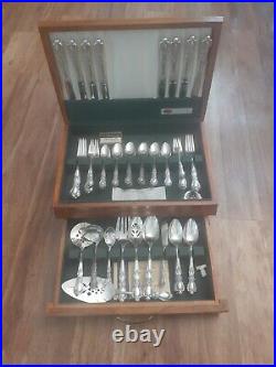 Vintage 1847 Rogers Bros IS HERITAGE 72 PCS Silverplate Flatware Service For 8