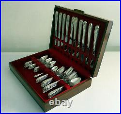 Vintage 1847 Rogers Bros IS Silverware Set Daffodil 58 Pieces in Wooden Box