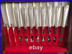 Vintage 1847 Rogers Bros I S Daffodil Silverware 54 Pieces in wood box
