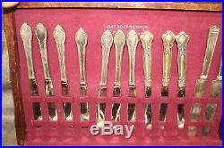 Vintage 1847 Rogers Bros. Remembrance Silverplate 92 Pieces Silverware + Case B8