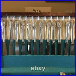 Vintage 1847 Rogers Bros. Remembrance Silverplate Flatware 76 pc Service for 12