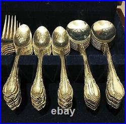 Vintage 1847 Rogers Bros. Remembrance Silverplate Flatware 88 pc with Case