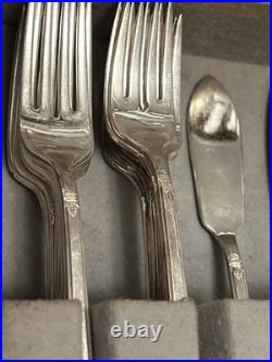 Vintage 1847 Rogers Bros Silverware Set Of 60, With Case(First Love Pattern)