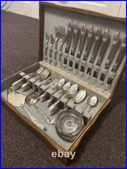 Vintage 1847 Rogers Bros Silverware Set Of 60, With Case(First Love Pattern)