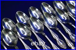 Vintage 1881 Rogers Oneida Baroque Rose Silverplate Flatware Set 78 pcs