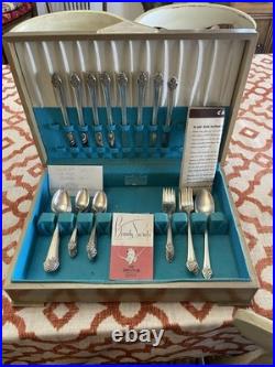 Vintage 1881 Rogers Oneida Flatware Plantation Silverware 50 Piece in Box 1948