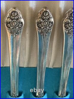 Vintage 1881 Rogers Oneida Flatware Plantation Silverware 50 Piece in Box 1948