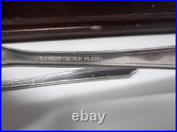 Vintage 1881 Rogers Oneida Melody Silverplate 72 Pc Flatware Set with Chest