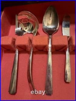 Vintage 1947 1881 Rogers Capri Silverplate Flatware Set 70 Piece Original Case