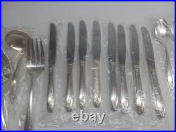Vintage 1953 Wm Rogers Starlight Pattern Silver Plate Silverware 52 Pc