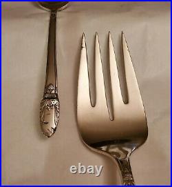 Vintage 60 pcs Silverware Set, Silverplated 1847 Rogers Bros FIRST LOVE, IS