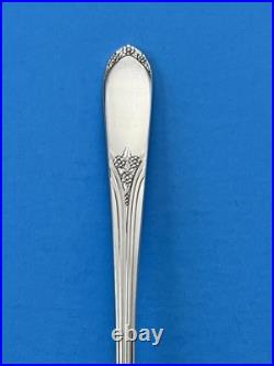 Vintage 68 Pc Wm. Rogers Devonshire Pattern Silver Plate Flatware Set withChest