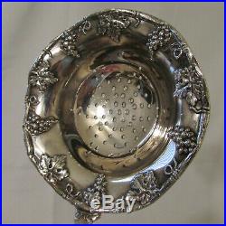 Vintage A1 Silverplate 1881 Rogers La Vigne Grape Pattern Tea Strainer Spoon