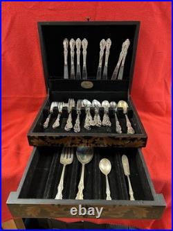 Vintage Grand Elegance Wm Rogers Mfg Co 8 Settings Silverplate Flatware With Chest Vintage Grand Elegance Wm Rogers Mfg Co 8 Settings Silverplate Flatware With Chest